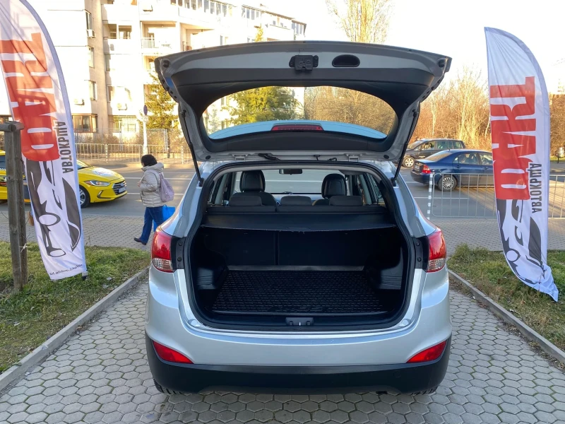 Hyundai IX35 1.6i/РЕАЛНИ КМ ! ! ! , снимка 15 - Автомобили и джипове - 48407168