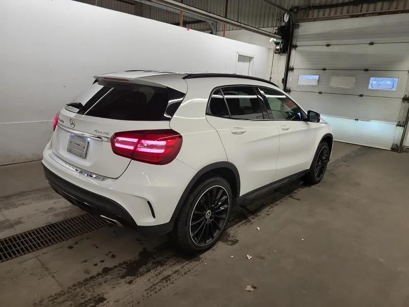 Mercedes-Benz GLA 250 * * CARFAX * * АВТО КРЕДИТ * * , снимка 3 - Автомобили и джипове - 52817483