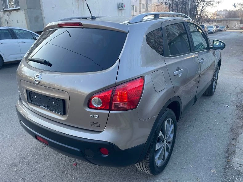 Nissan Qashqai 1.5CDI, снимка 15 - Автомобили и джипове - 48618038