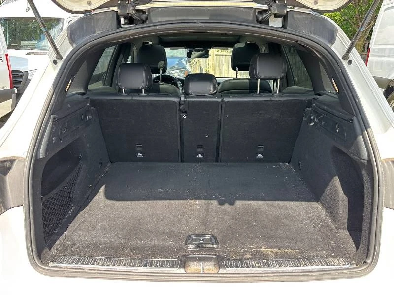 Mercedes-Benz GLC 300 * 4MATIC * 2 КЛЮЧА * PANO, снимка 12 - Автомобили и джипове - 55435506