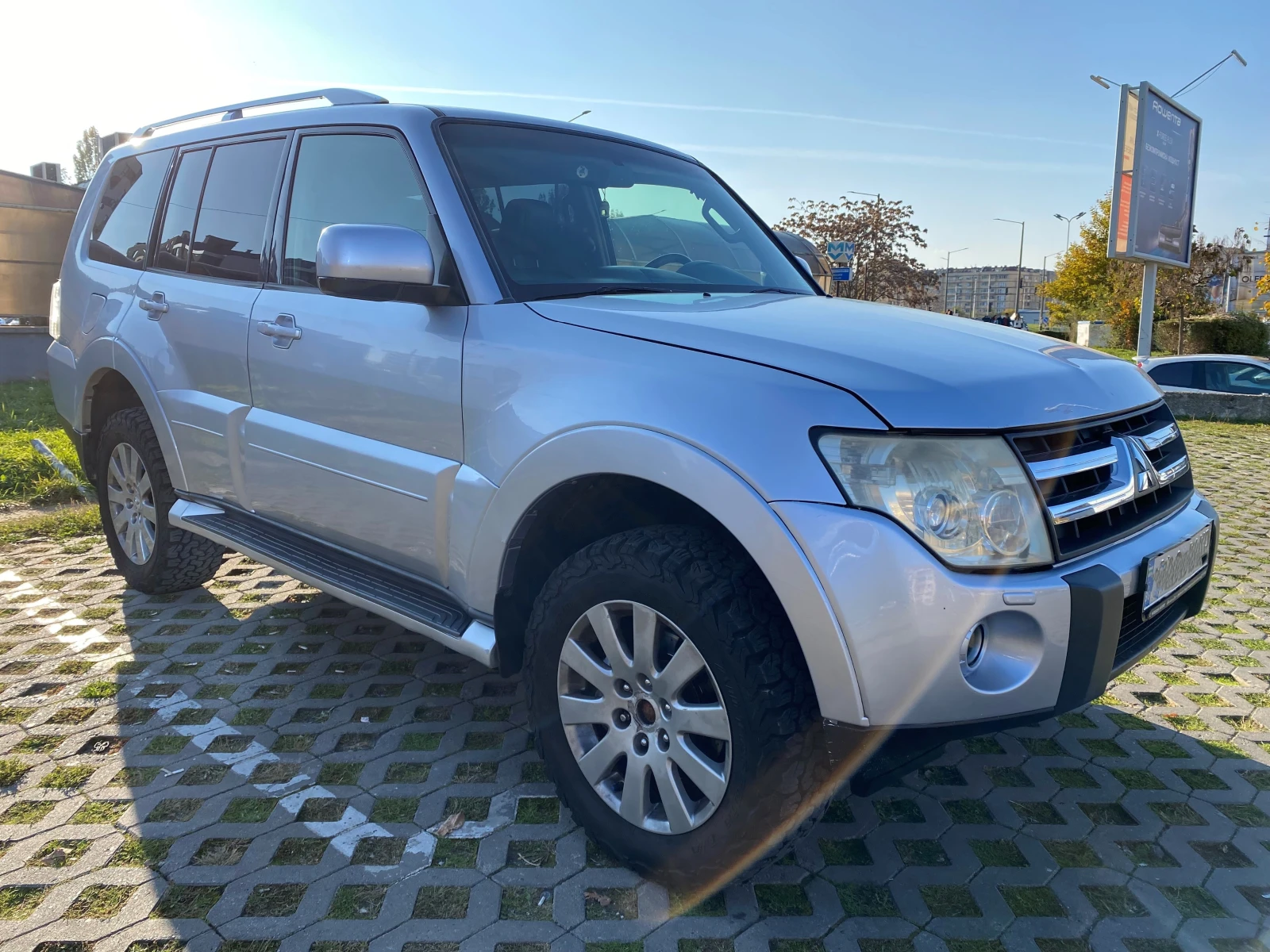 Mitsubishi Pajero 3.8 V6/4X4/AUTOMATIC/PANORAMA - изображение 6