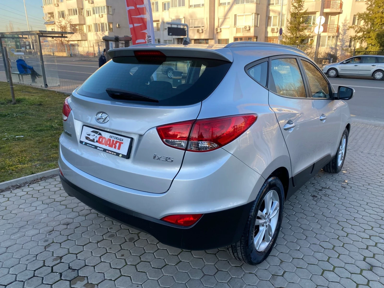 Hyundai IX35 1.6i/РЕАЛНИ КМ ! ! !  - изображение 4