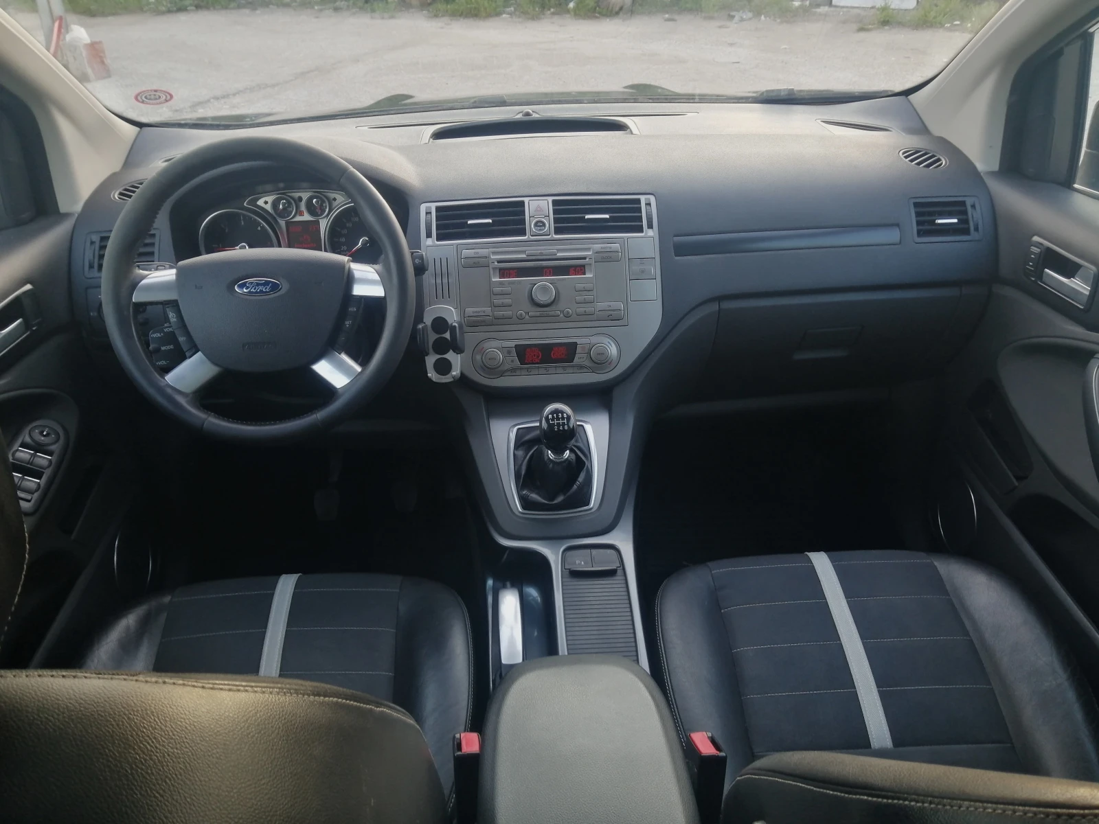 Ford Kuga 2.0 TD 4x4 TITAN - изображение 10