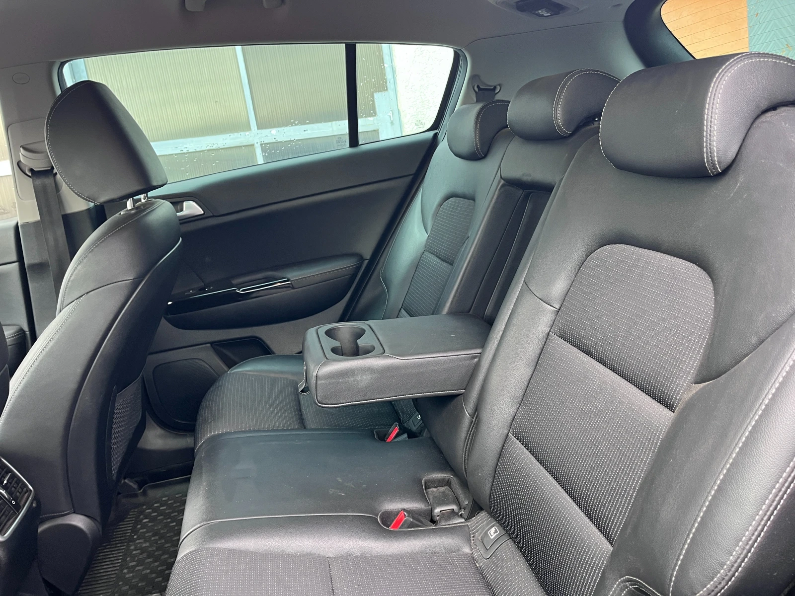 Kia Sportage 1.6i 4X4 AВТОМАТИК   - изображение 7