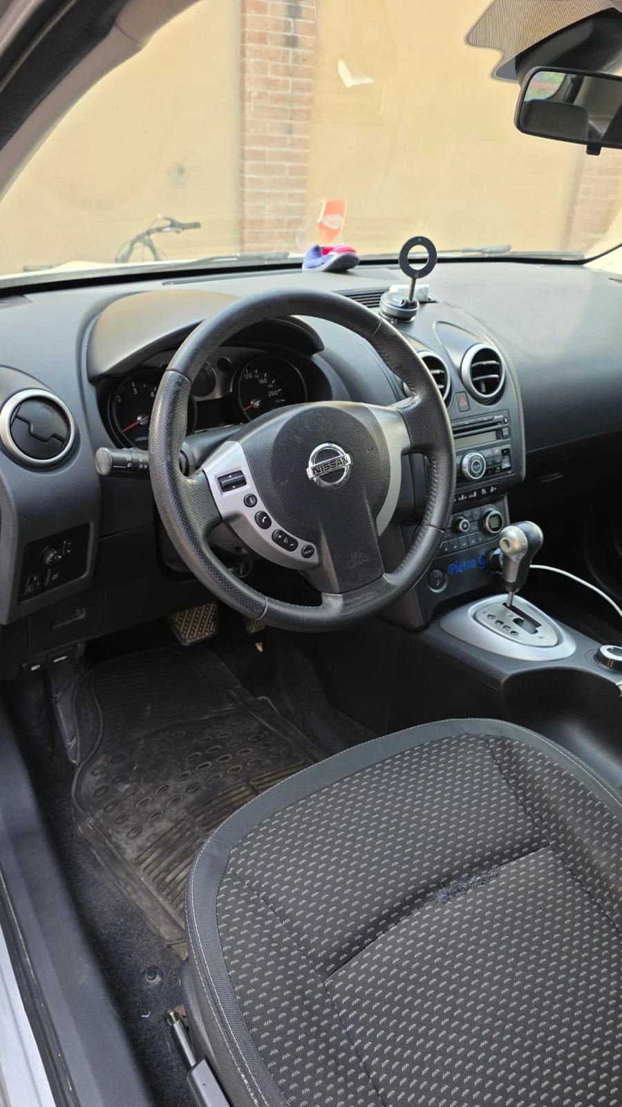 Nissan Qashqai 2.0DCI 4x4 АВТОМАТИК 192000км, снимка 11 - Автомобили и джипове - 53738155