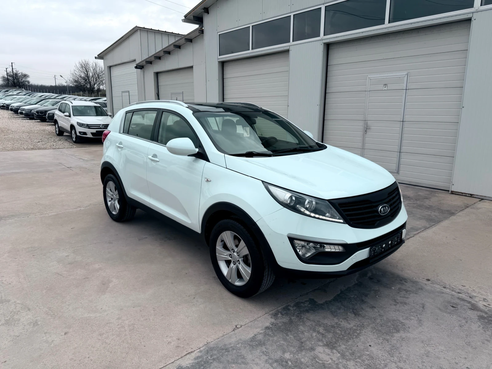 Kia Sportage 2.0i 163k.c* Led* BRC* Panorama* , снимка 12 - Автомобили и джипове - 53921388