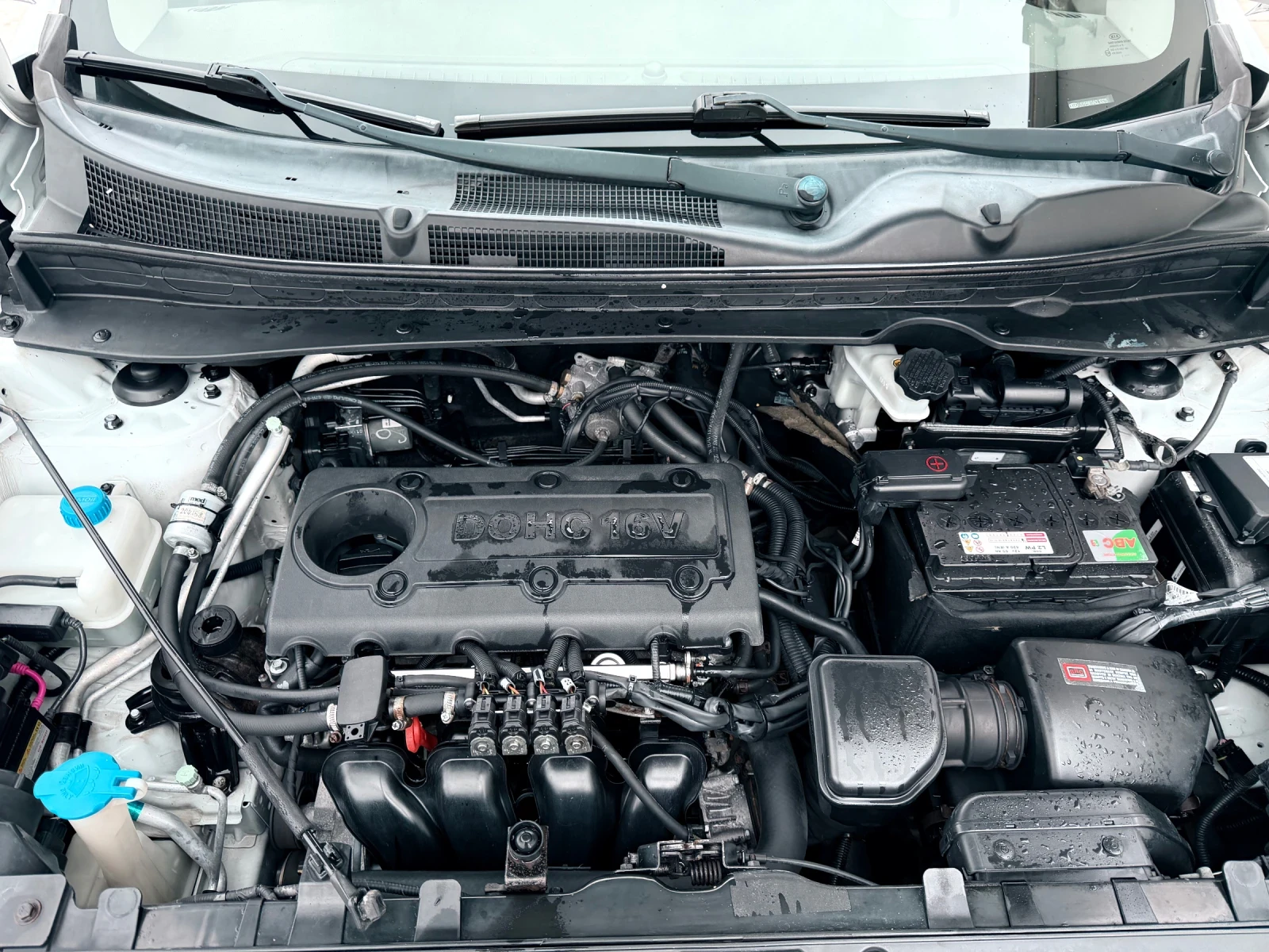 Kia Sportage 2.0i 163k.c* Led* BRC* Panorama* , снимка 17 - Автомобили и джипове - 53921388