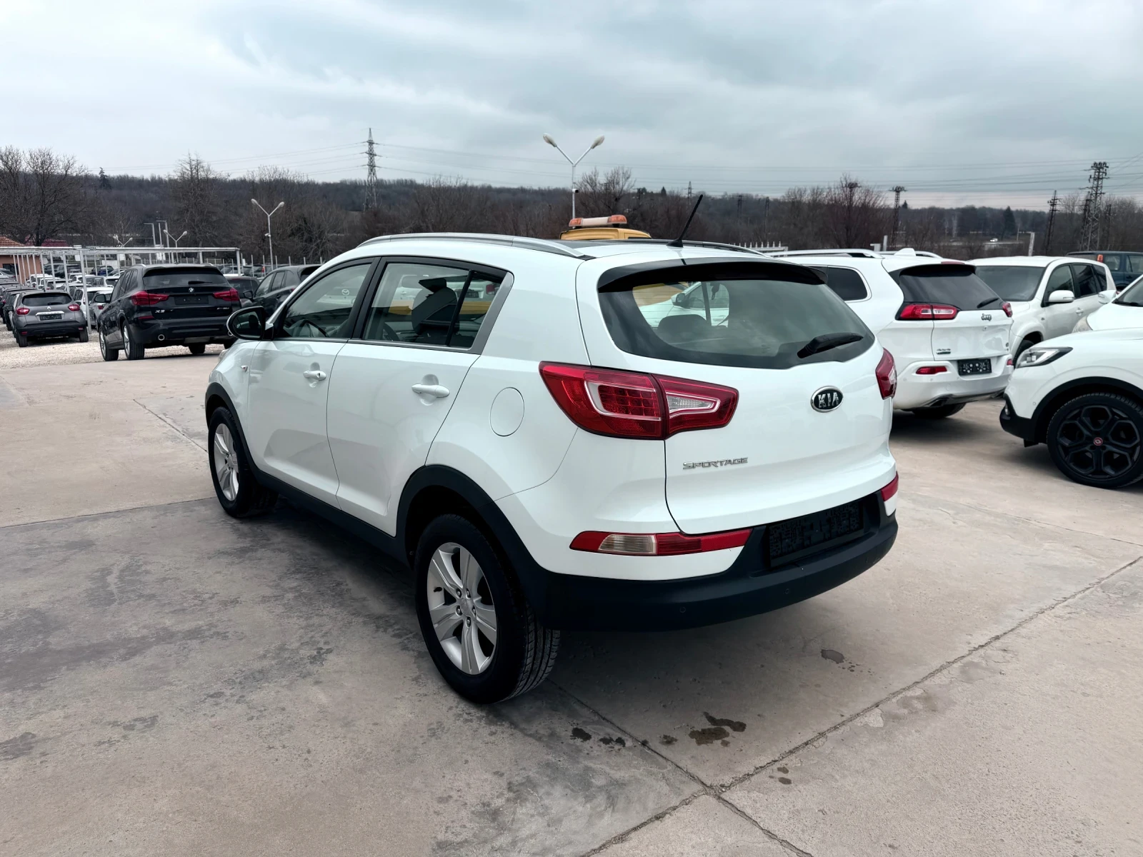 Kia Sportage 2.0i 163k.c* Led* BRC* Panorama* , снимка 5 - Автомобили и джипове - 53921388