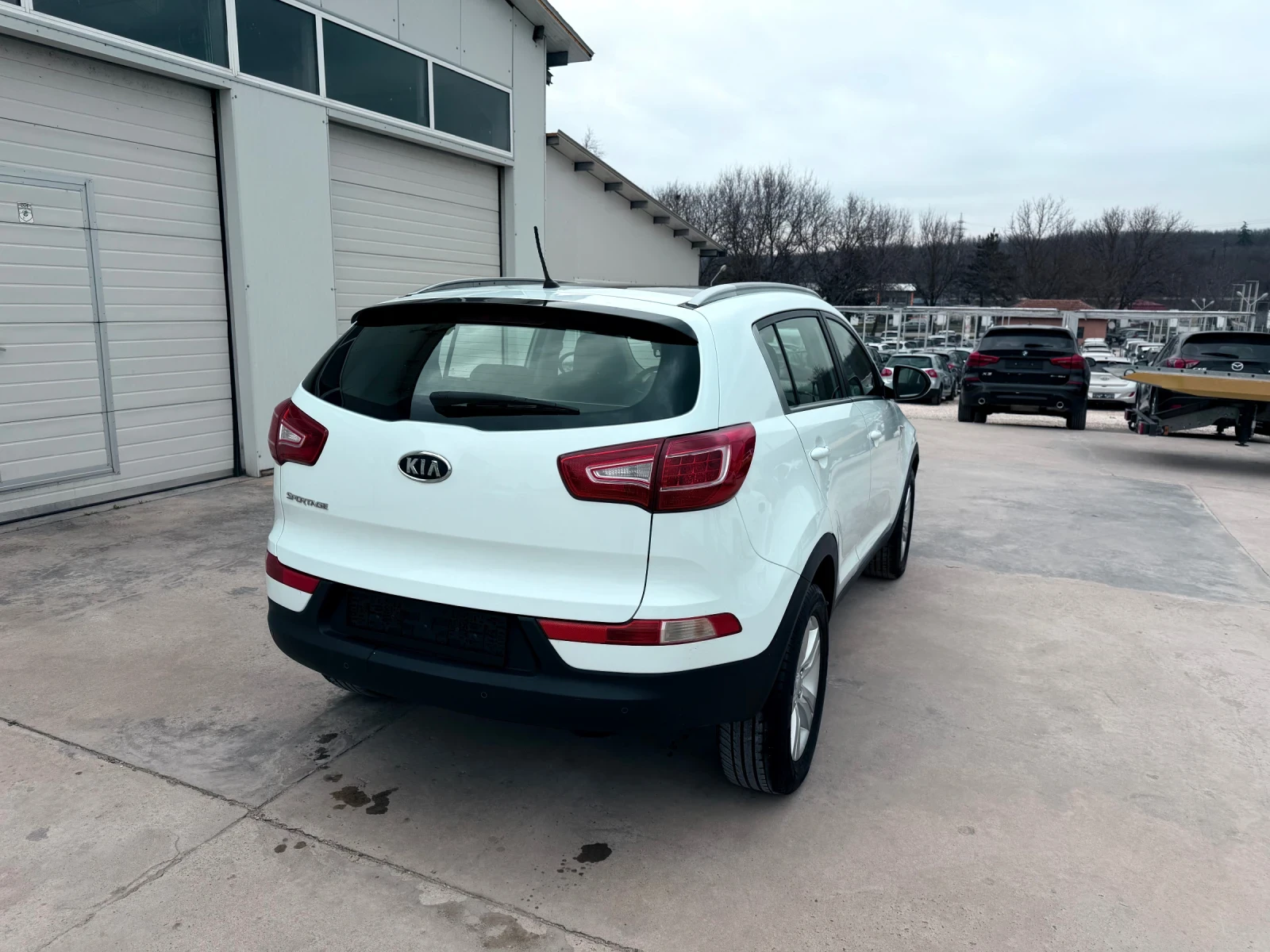 Kia Sportage 2.0i 163k.c* Led* BRC* Panorama* , снимка 14 - Автомобили и джипове - 53921388