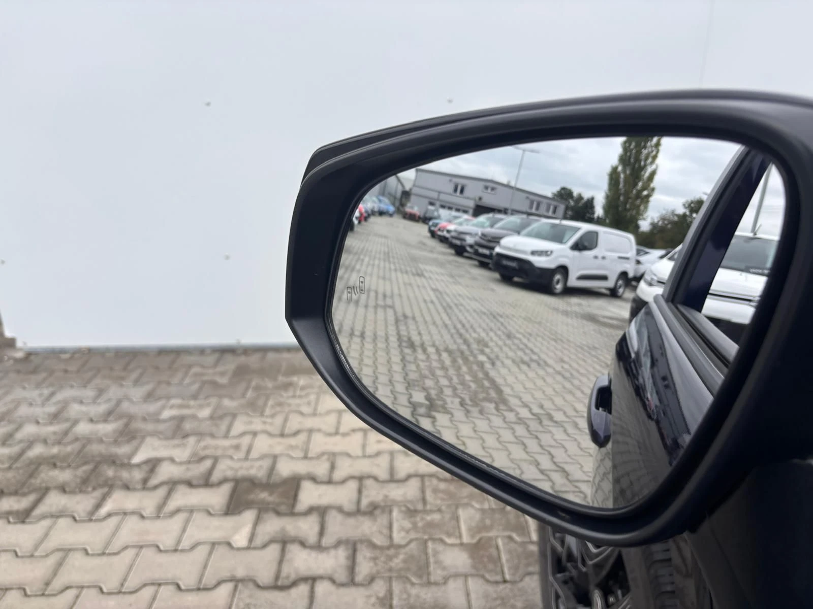 Toyota Rav4 2.5 HEV GR SPORT 4x4 360º | TOP в Гаранция , снимка 12 - Автомобили и джипове - 53993710