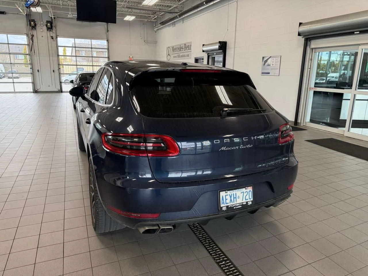 Porsche Macan  | Turbo | PANO | ОБДУХВАНЕ | BOSE | , снимка 5 - Автомобили и джипове - 54467653