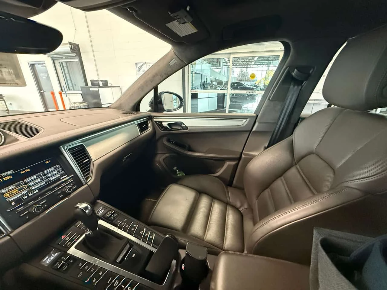 Porsche Macan  | Turbo | PANO | ОБДУХВАНЕ | BOSE | , снимка 10 - Автомобили и джипове - 54467653