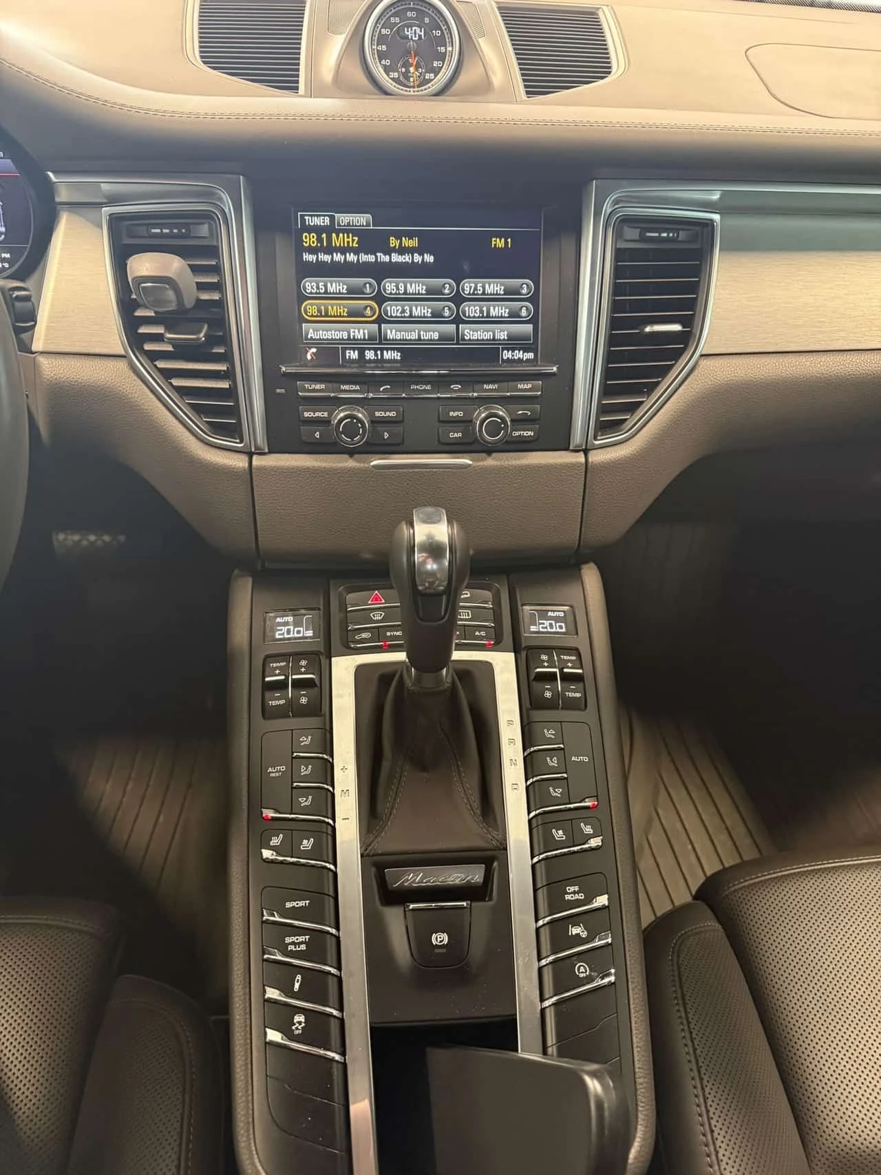 Porsche Macan  | Turbo | PANO | ОБДУХВАНЕ | BOSE | , снимка 9 - Автомобили и джипове - 54467653
