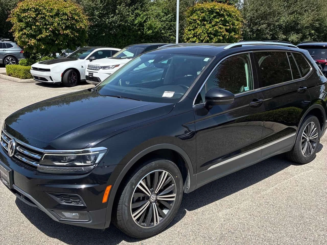VW Tiguan HIGHLINE/КОЖА/ПАНО/ПОДГРЕВ/CARFAX/ФИНАНСИРАНЕ, снимка 2 - Автомобили и джипове - 54854282