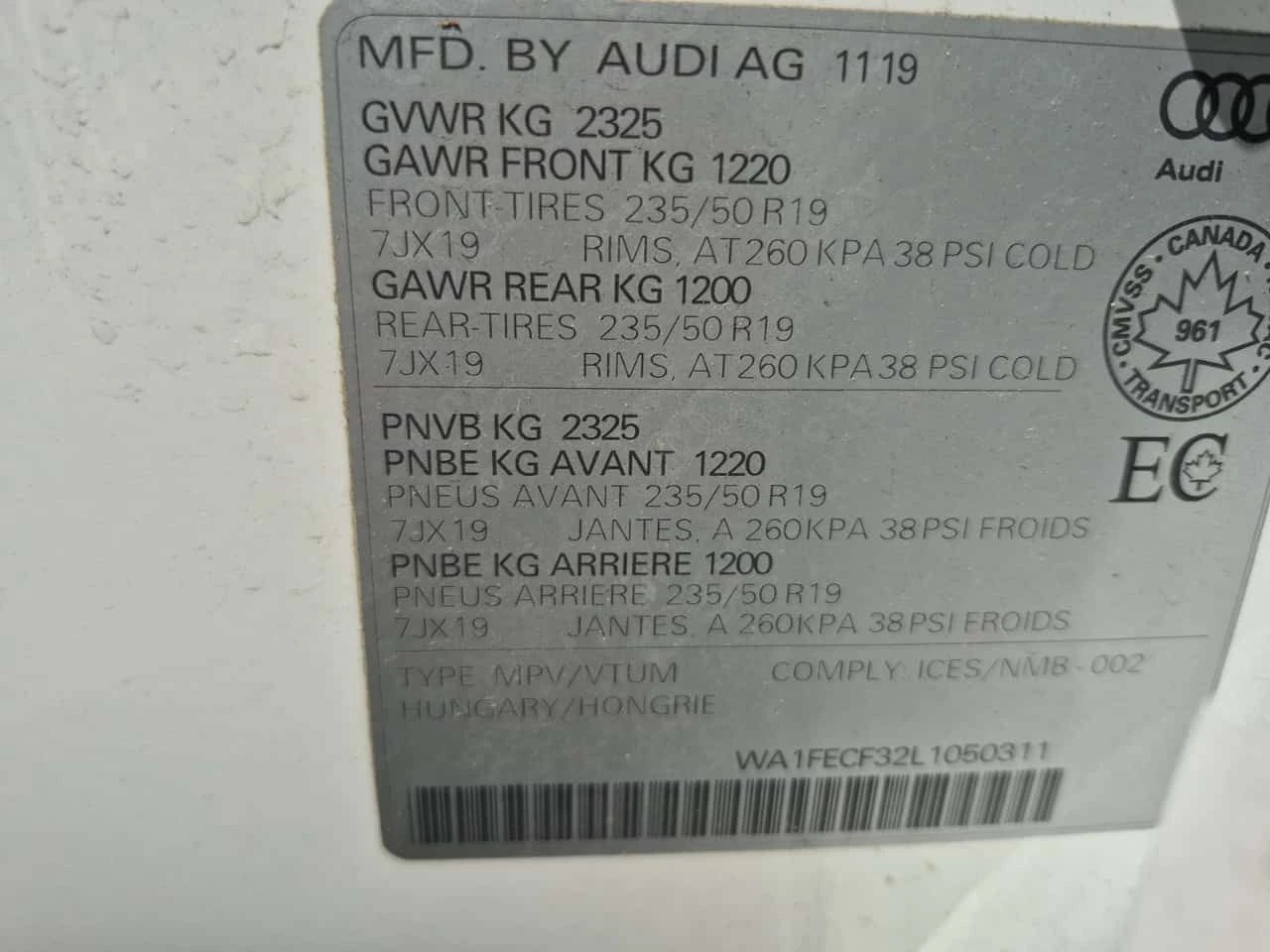 Audi Q3 TECHNIK| PANO| B&O| 2 КЛЮЧА| , снимка 15 - Автомобили и джипове - 55035003