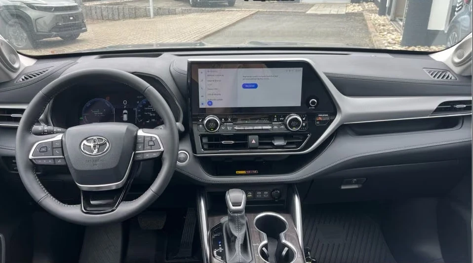 Toyota Highlander НОВ/2.5 HEV/LUXURY/7S/247HP/4x4/360/NAVI/340h, снимка 6 - Автомобили и джипове - 56200501