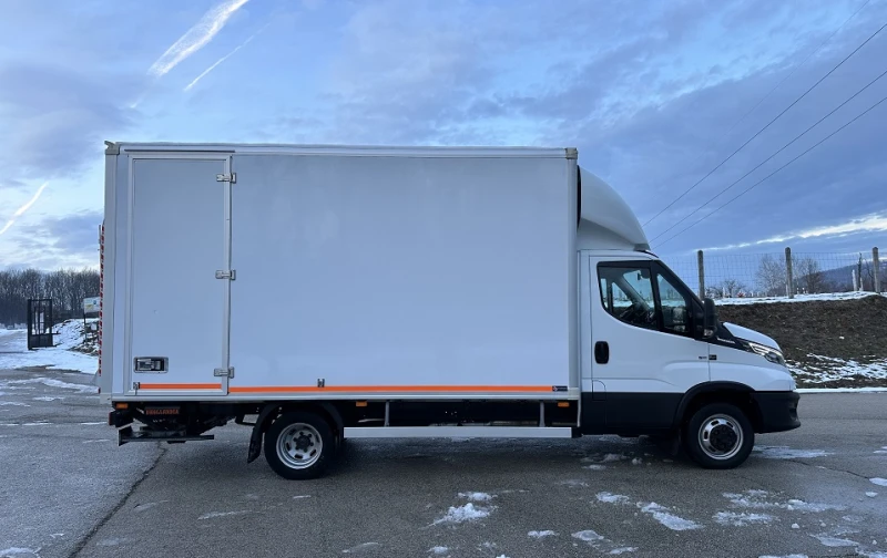 Iveco 35c18 HI-MATIC* 4.50m* БОРД-1000кг* КЛИМА* LED* ДО3.5Т, снимка 4 - Бусове и автобуси - 48147169