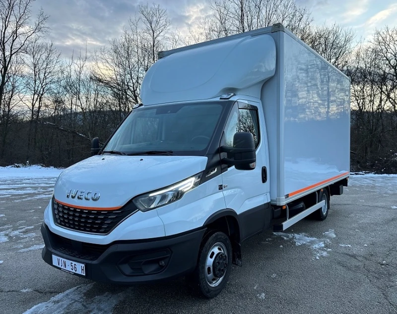 Iveco 35c18 HI-MATIC* 4.50m* БОРД-1000кг* КЛИМА* LED* ДО3.5Т, снимка 2 - Бусове и автобуси - 48147169