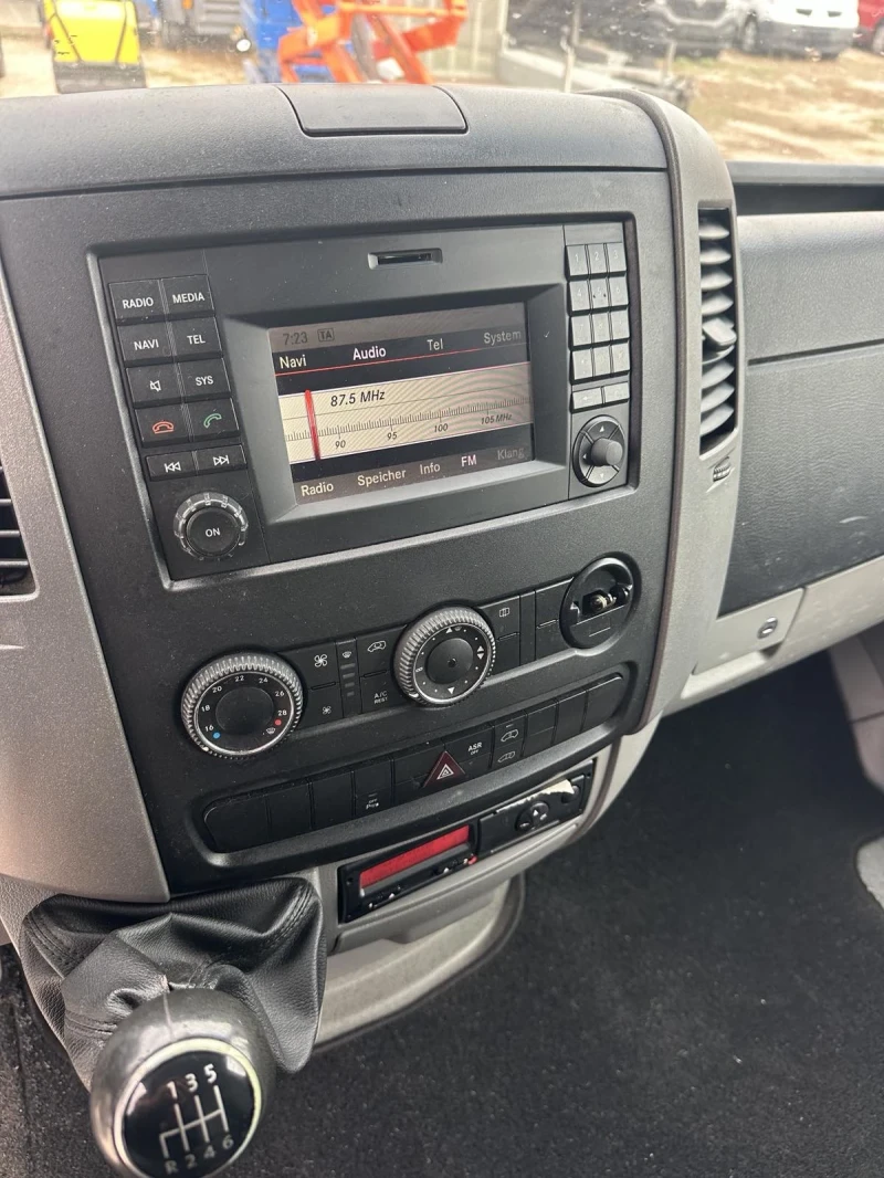 VW Crafter ХЛАДИЛЕН XXL, снимка 12 - Бусове и автобуси - 51549165