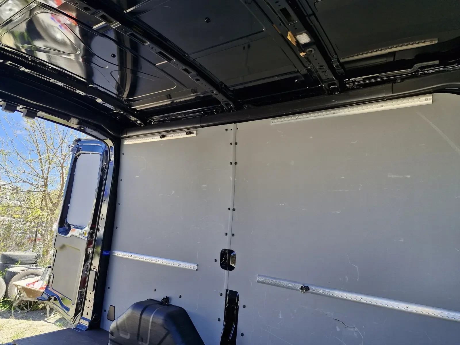 Ford Transit 2.0 170к.с. EURO6 - изображение 9
