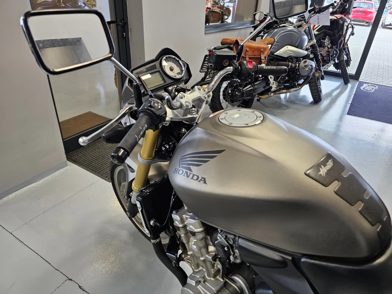 Honda Hornet 600сс, 2007г., КАТО НОВ!, снимка 11 - Мотоциклети и мототехника - 49972699