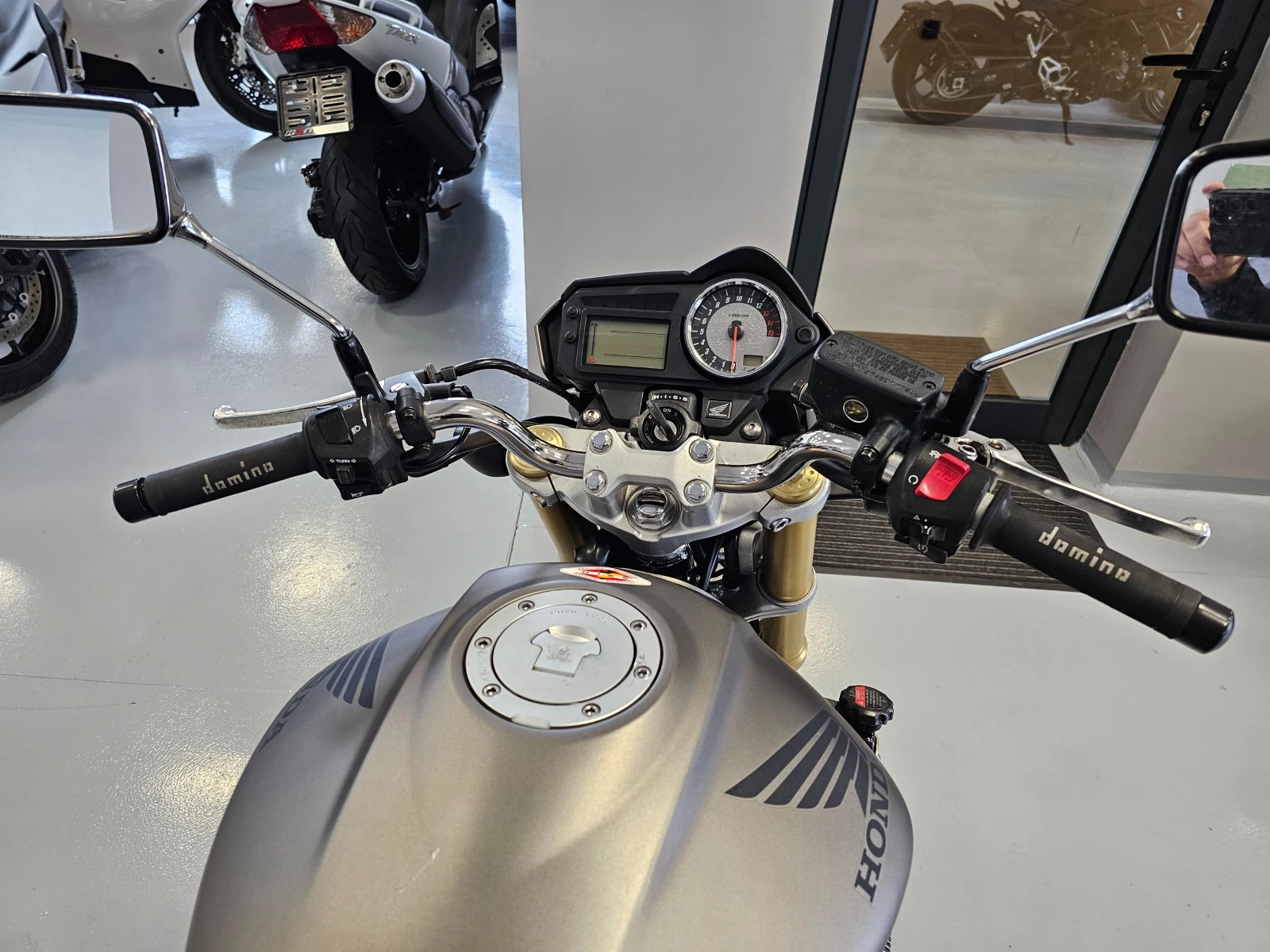 Honda Hornet 600сс, 2007г., КАТО НОВ! - изображение 10