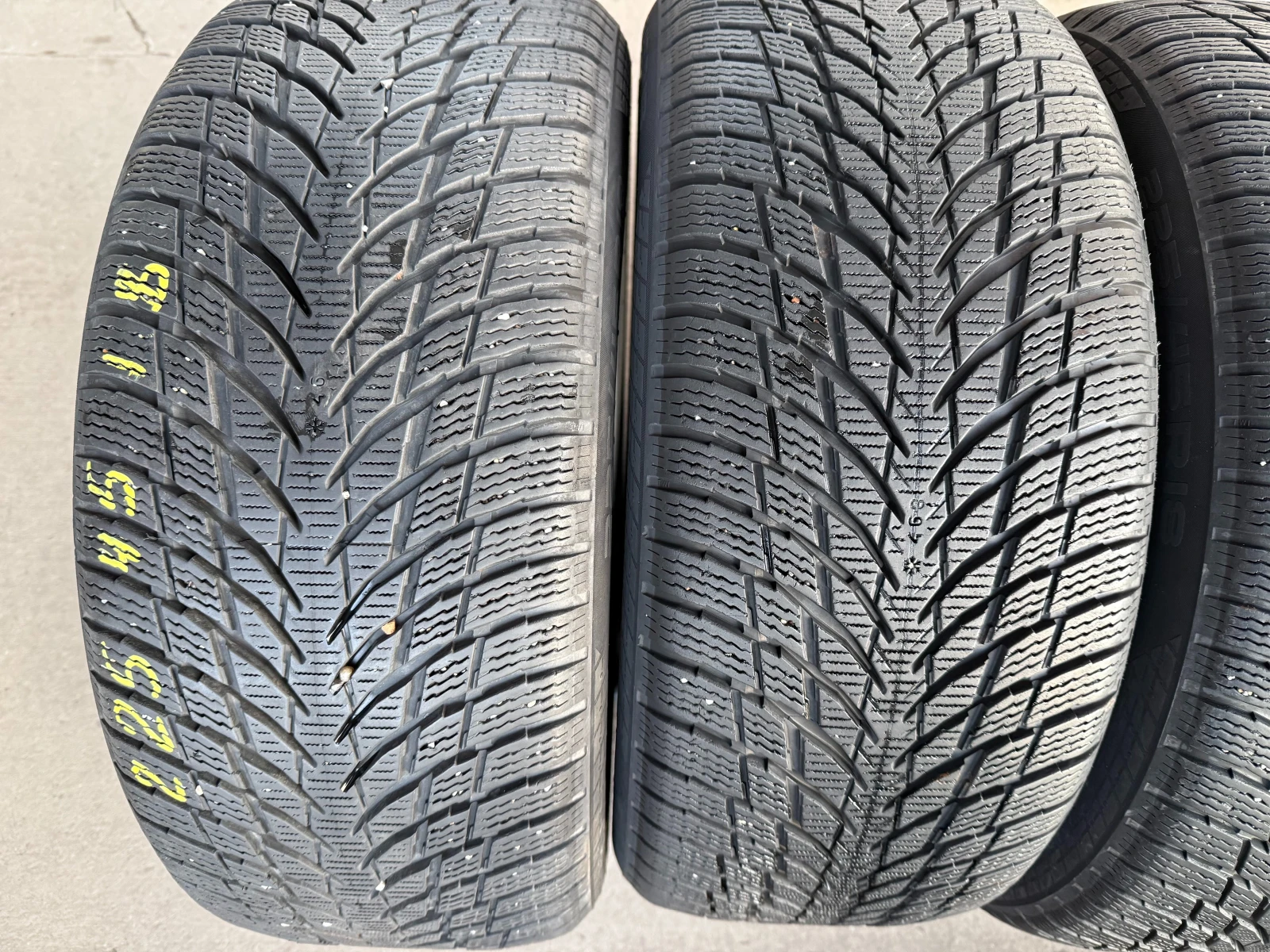 ���� 225/45R18 | Mobile.bg � ����������� 2