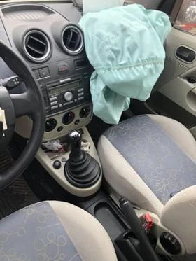 Ford Fiesta 1.4, снимка 4