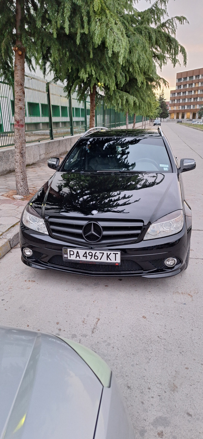 Mercedes-Benz C 180, снимка 1 - Автомобили и джипове - 46418432