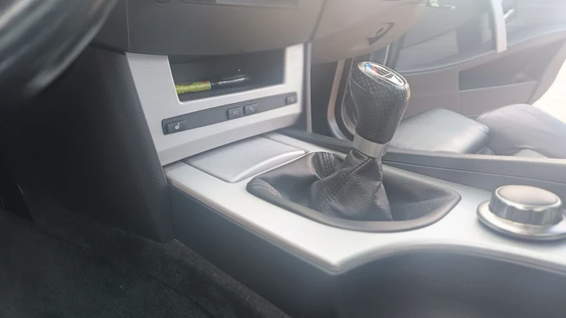 BMW 523 523 i business 2.5 177ps, снимка 4 - Автомобили и джипове - 50024910