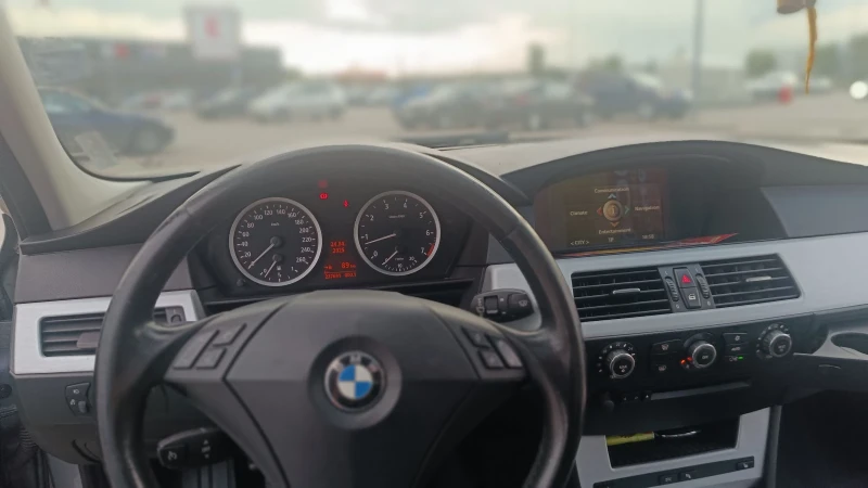 BMW 523 523 i business 2.5 177ps, снимка 11 - Автомобили и джипове - 50024910