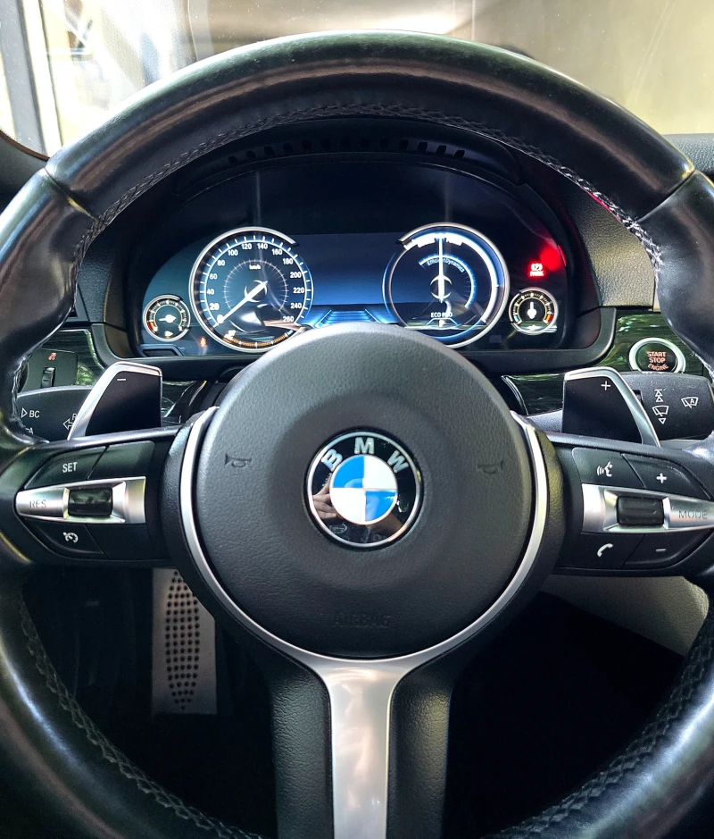 BMW 535 Full LED/M-sport/Xdrive , снимка 13 - Автомобили и джипове - 52395922