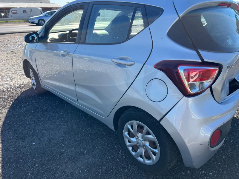 Hyundai I10 1.0 i, снимка 2 - Автомобили и джипове - 51778616