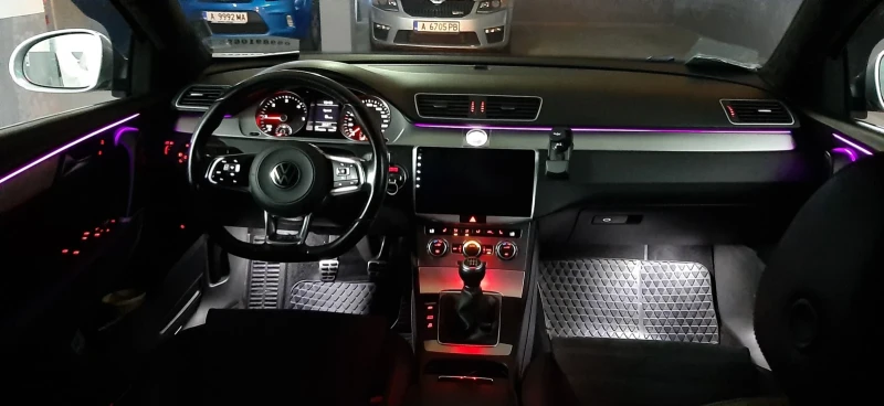 VW Passat R-Line, снимка 14 - Автомобили и джипове - 52458673