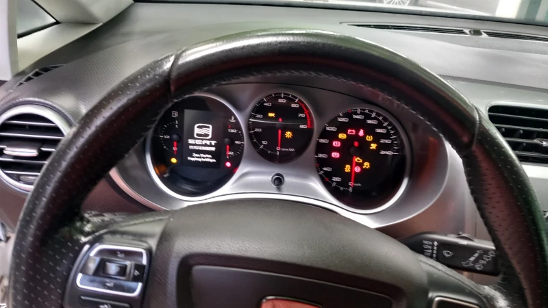 Seat Leon ecomotive, снимка 5 - Автомобили и джипове - 52564260