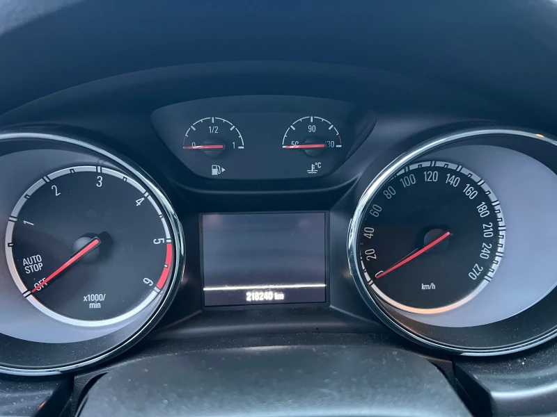 Opel Astra 1.6 110 euro 6b нов внос Хечбек топ, снимка 11 - Автомобили и джипове - 52851916