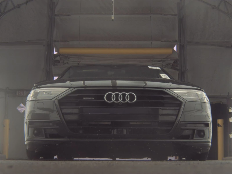 Audi A8, снимка 3 - Автомобили и джипове - 53210779