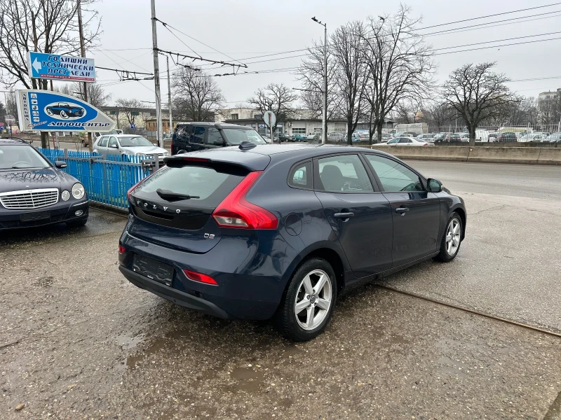 Volvo V40, снимка 7 - Автомобили и джипове - 53497589