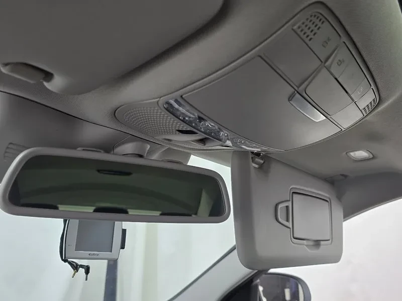 Mercedes-Benz C 180, снимка 17 - Автомобили и джипове - 52826482