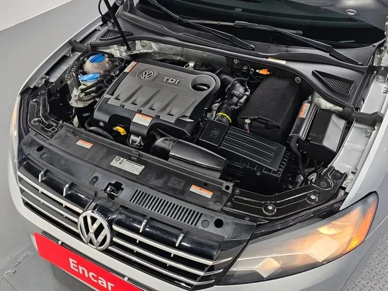 VW Passat 2.0 TDI, снимка 6 - Автомобили и джипове - 54299518