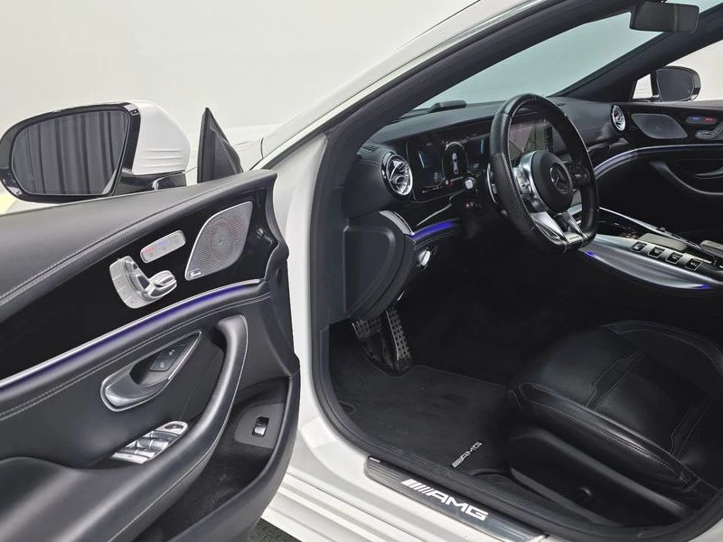 Mercedes-Benz AMG GT 4Door 43 4MATIC+ | 390к.с.| ВКЛ.ТЕХНОТЕСТ, снимка 13 - Автомобили и джипове - 55700616