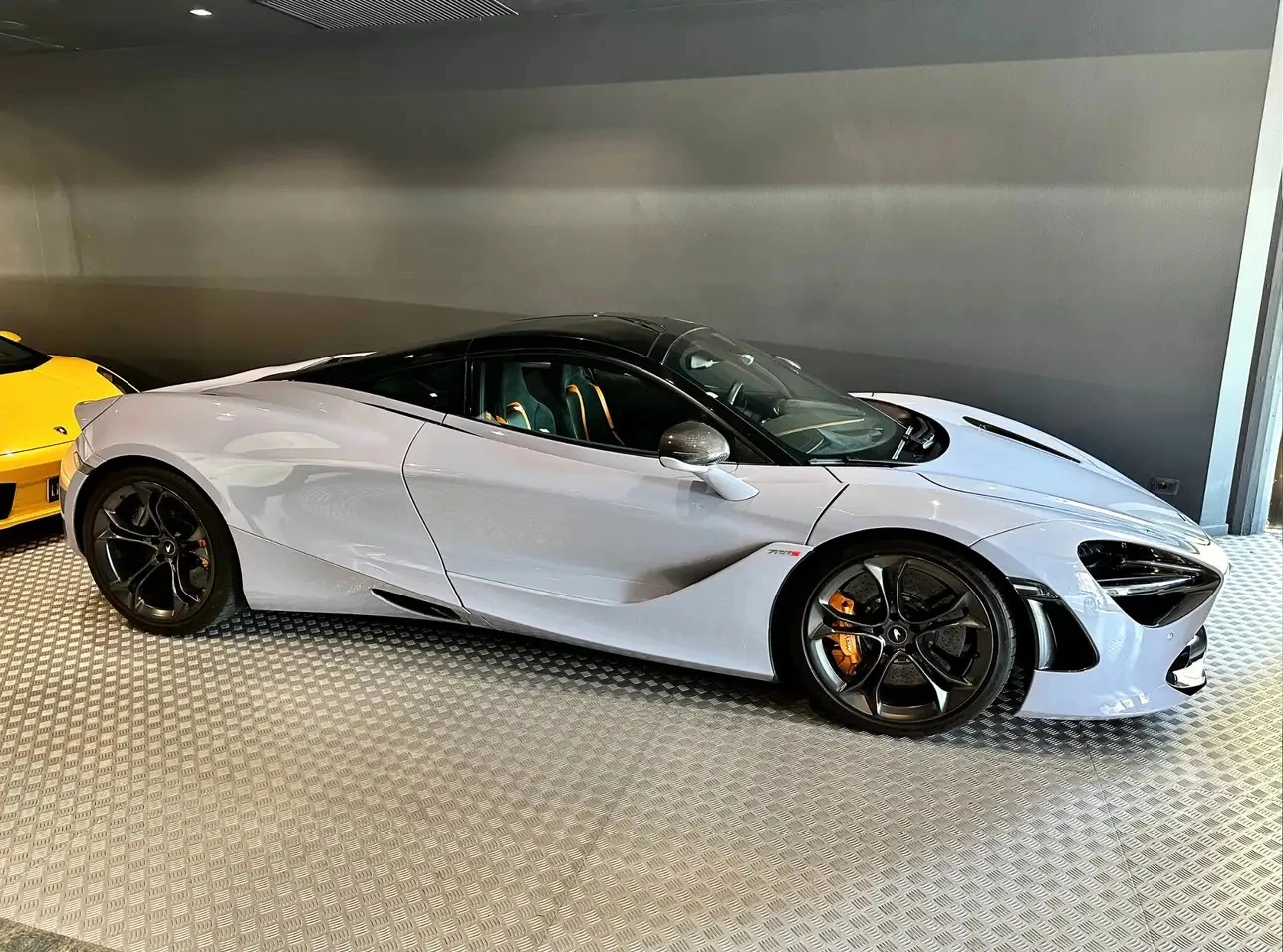 McLaren 720 S Coupe 4.0 V8 - изображение 3