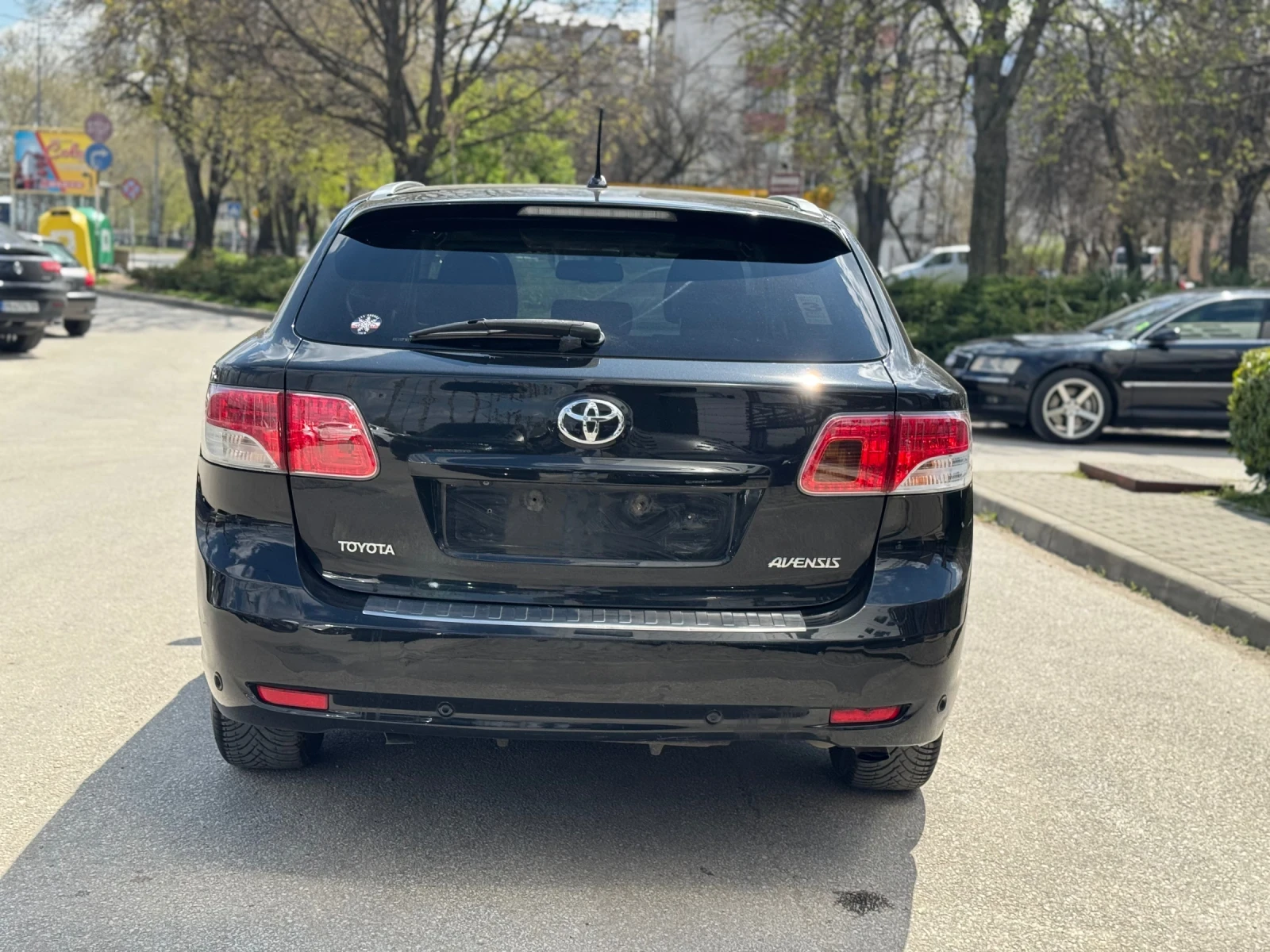 Toyota Avensis 2.0 D-4D панорама нави  - изображение 5