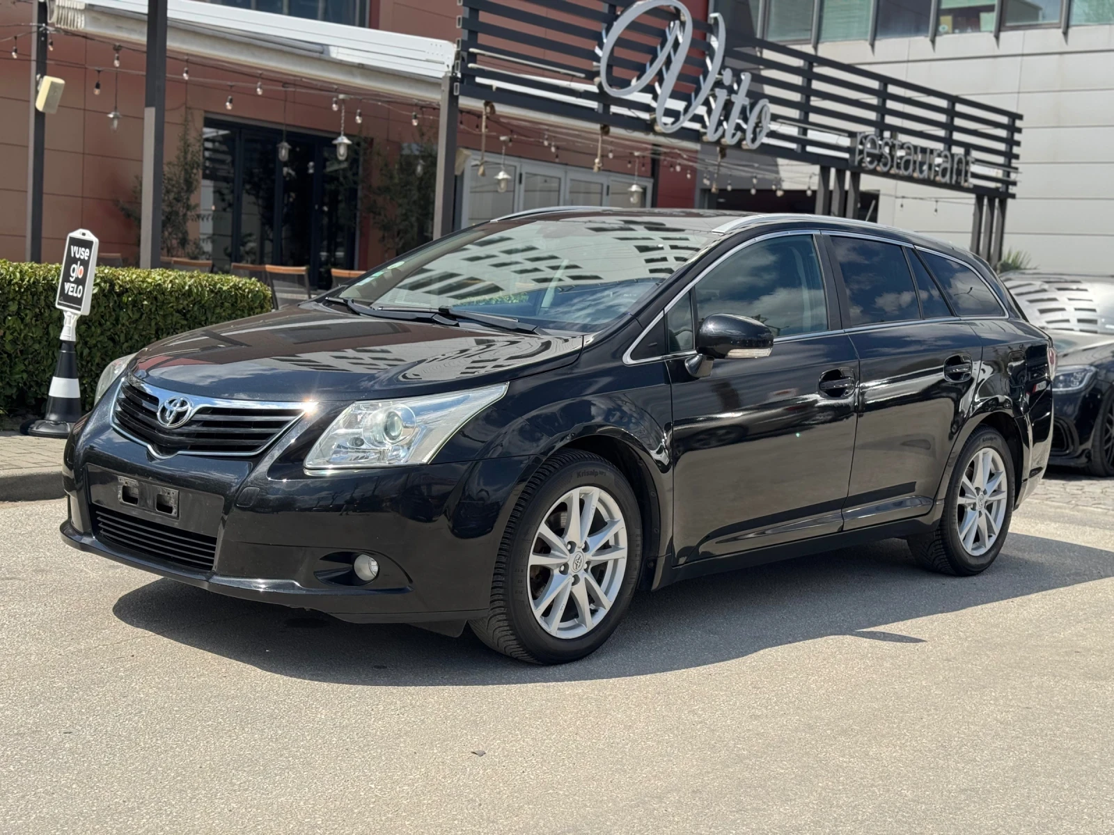 Toyota Avensis 2.0 D-4D панорама нави  | Mobile.bg — изображение 1