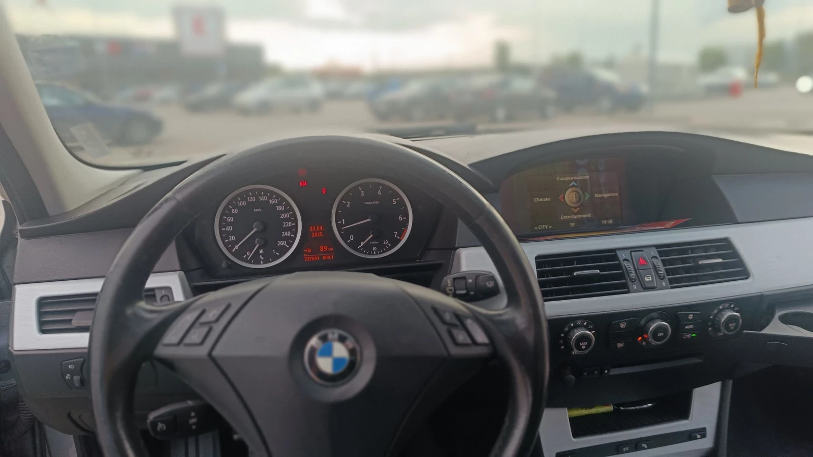 BMW 523 523 i business  - изображение 10