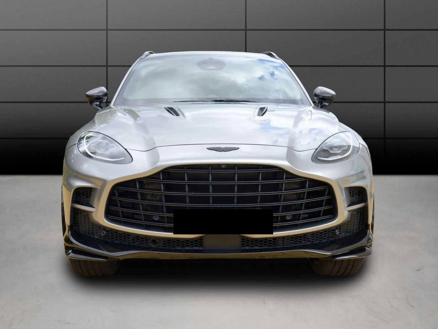 Aston Martin DBX 707 FACELIFT CARBON B&W 360 PANO - изображение 2