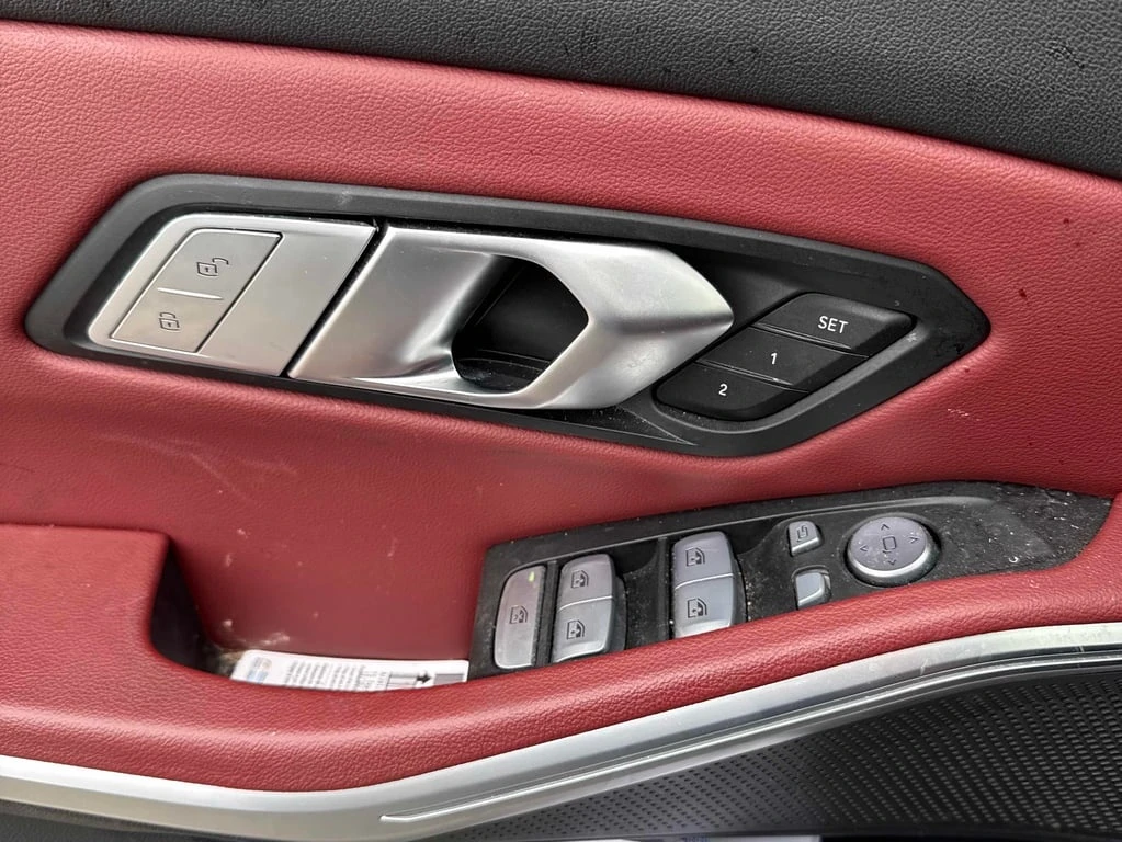 BMW 330 * 330i xDrive * CARFAX *    | Mobile.bg   13