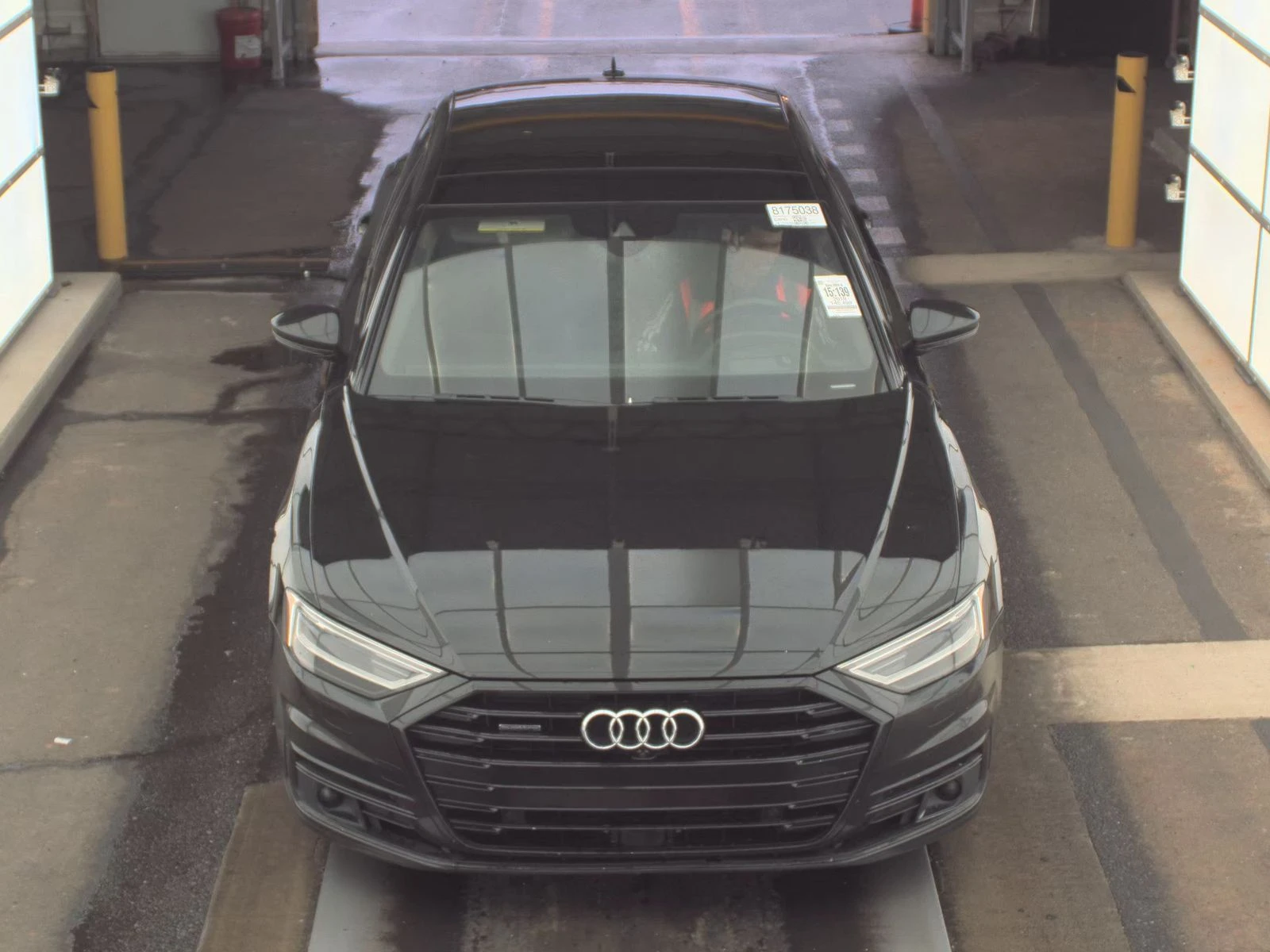 Audi A8  - изображение 2