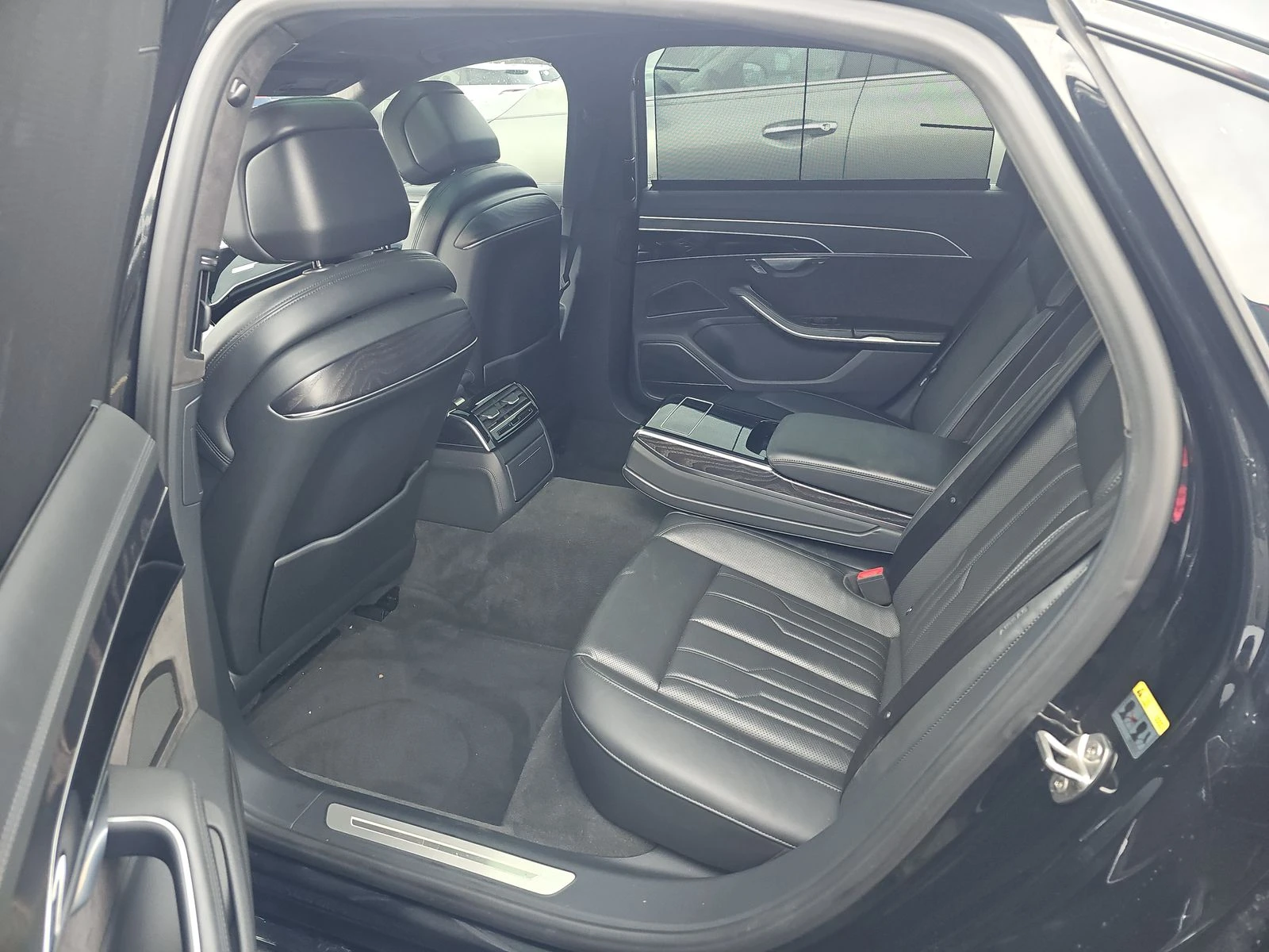 Audi A8 | Mobile.bg � ����������� 12