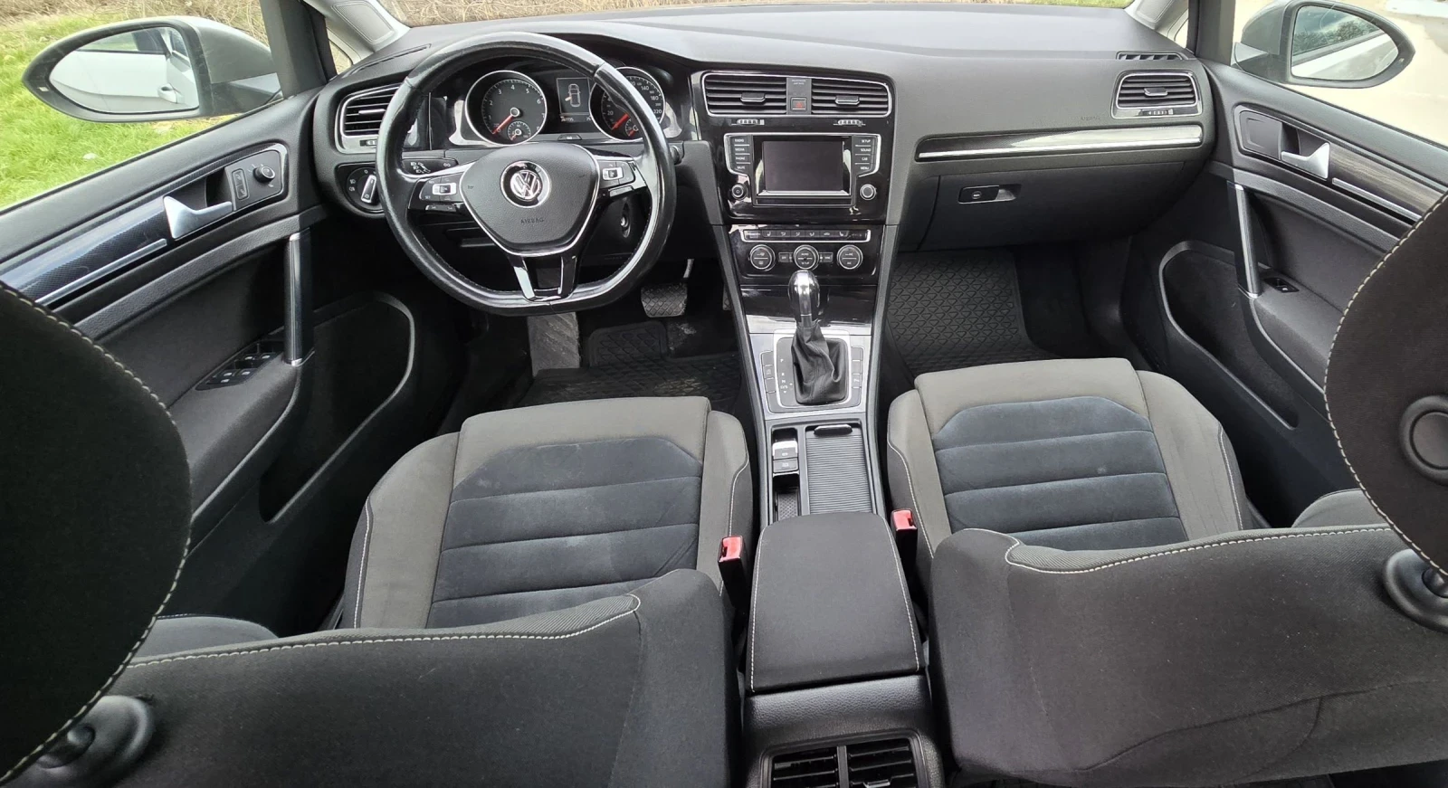 VW Golf 1.4TSI DSG, снимка 11 - Автомобили и джипове - 53622533